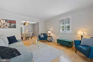 6721 Kenwood Forest Ln, Chevy Chase, MD 20815 - Photo 3