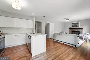 14915 Falconwood Dr, Burtonsville, MD 20866 - Photo 9