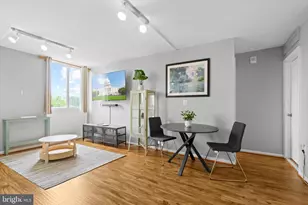 4242 East-West Hwy, Chevy Chase, MD 20815 - Photo 3