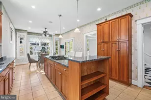 32 W Irving St, Chevy Chase, MD 20815 - Photo 19