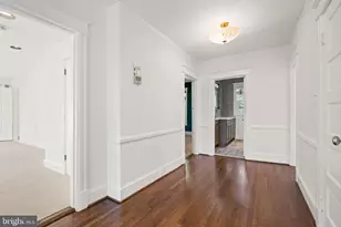 32 W Irving St, Chevy Chase, MD 20815 - Photo 29