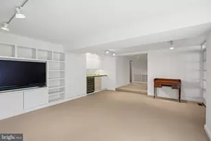 32 W Irving St, Chevy Chase, MD 20815 - Photo 55