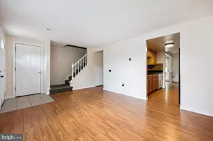 11116 Cedarbluff Ln, Germantown, MD 20876 - Photo 1