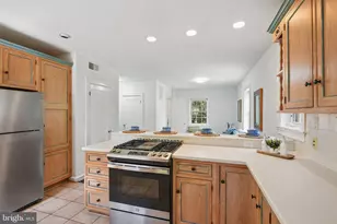 105 Summerfield Rd, Chevy Chase, MD 20815 - Photo 17