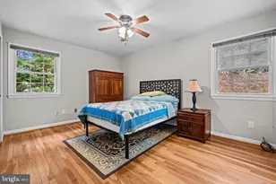 11905 Ambleside Dr, Potomac, MD 20854 - Photo 17