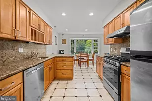 11905 Ambleside Dr, Potomac, MD 20854 - Photo 13