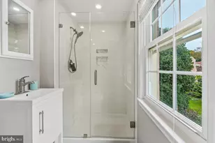 9405 5 Logs Way, Montgomery Village, MD 20886 - Photo 29