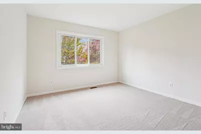 20633 Highland Hall Drive, Gaithersburg, MD 20886 - Photo 21