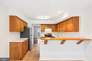 20633 Highland Hall Dr, Gaithersburg, MD 20886 - Photo 9