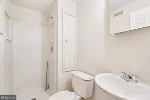 20633 Highland Hall Dr, Gaithersburg, MD 20886 - Photo 29