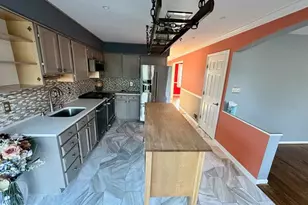 10715 Hunters Chase Ln, Damascus, MD 20872 - Photo 9