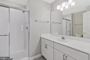 801 Pleasant Dr, Rockville, MD 20850 - Photo 19