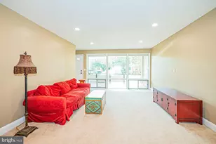 7539 Spring Lake Dr, Bethesda, MD 20817 - Photo 9