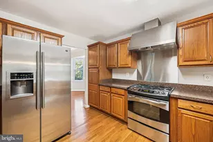 19810 Madrigal Dr, Germantown, MD 20876 - Photo 11