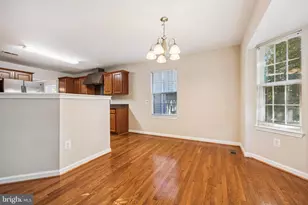 19810 Madrigal Dr, Germantown, MD 20876 - Photo 13