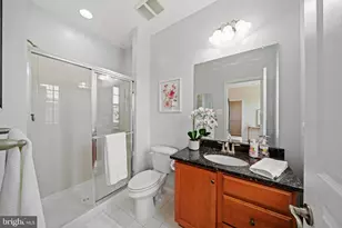 304 Parkview Ave, Gaithersburg, MD 20878 - Photo 35