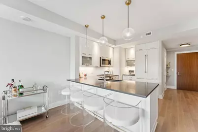 4960 Fairmont Avenue #904, Bethesda, MD 20814 - Photo 5