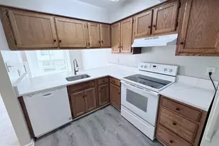 9707 Lake Shore Dr, Gaithersburg, MD 20886 - Photo 7