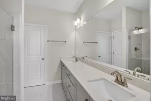 10046 Harper Vale Rd, Montgomery Village, MD 20886 - Photo 9