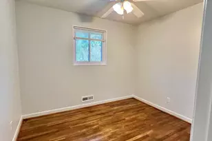 12215 Hunters Ln, Rockville, MD 20852 - Photo 19