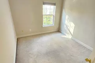 9820 Darcy Forest Dr, Silver Spring, MD 20910 - Photo 27