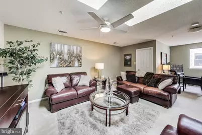 10021 Vanderbilt Cir #14, Rockville, MD 20850 - Photo 21