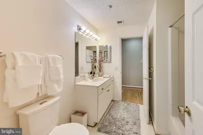 10021 Vanderbilt Cir #14, Rockville, MD 20850 - Photo 15