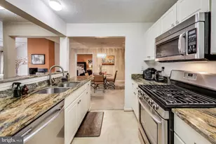 10021 Vanderbilt Cir, Rockville, MD 20850 - Photo 3