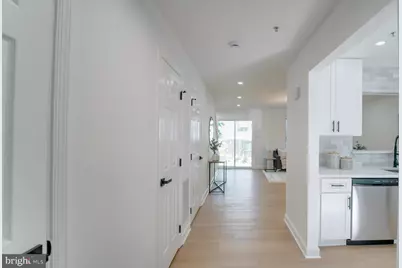 18708 Lake Mary Celeste Ln, Germantown, MD 20874 - Photo 5