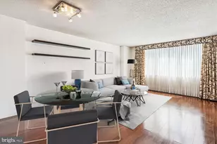 10101 Grosvenor Pl, Rockville, MD 20852 - Photo 11