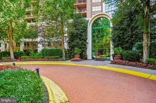 10101 Grosvenor Pl, Rockville, MD 20852 - Photo 31