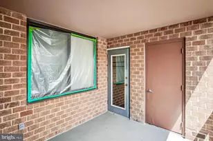 10101 Grosvenor Pl, Rockville, MD 20852 - Photo 15