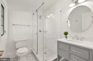 7611 Fairfax Rd, Bethesda, MD 20814 - Photo 31