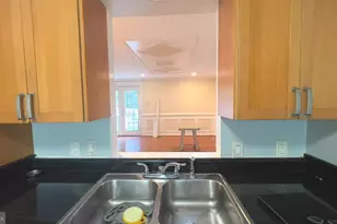 24 Seek Ct, Takoma Park, MD 20912 - Photo 7