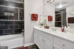 801 Pleasant Dr, Rockville, MD 20850 - Photo 5