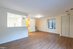 9469 Chadburn Pl, Gaithersburg, MD 20886 - Photo 9