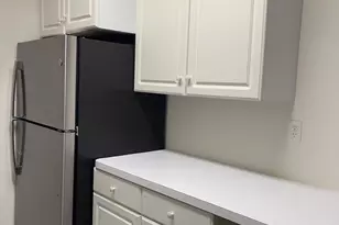 10401 Grosvenor Pl, Rockville, MD 20850 - Photo 3