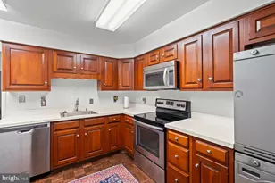 8101 Connecticut Ave, Chevy Chase, MD 20815 - Photo 11