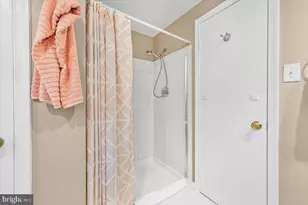 9809 Canal Rd, Gaithersburg, MD 20886 - Photo 29