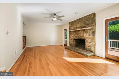 5704 Mossrock Drive, North Bethesda, MD 20852 - Photo 9