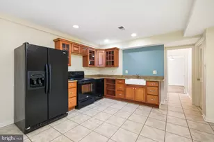 5704 Mossrock Dr, North Bethesda, MD 20852 - Photo 33