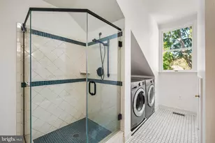 5704 Mossrock Dr, North Bethesda, MD 20852 - Photo 25