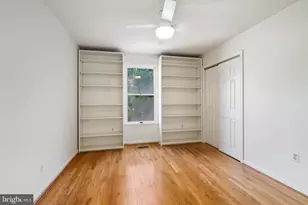 5704 Mossrock Dr, North Bethesda, MD 20852 - Photo 17