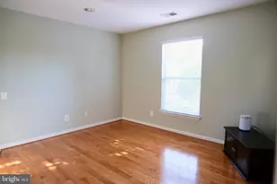 19504 Bowman Ridge Dr, Germantown, MD 20874 - Photo 11