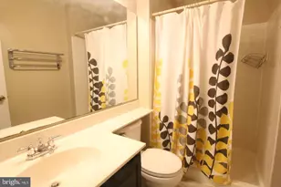 410 Fleece Flower Dr, Gaithersburg, MD 20878 - Photo 9