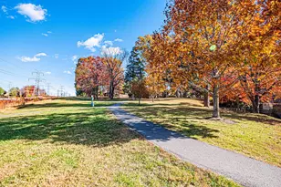 10350 Watkins Mill Dr, Gaithersburg, MD 20886 - Photo 57