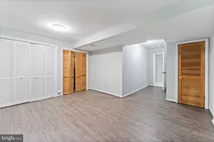 11111 Weatherburn Pl, Gaithersburg, MD 20879 - Photo 15