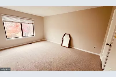 7853 Muirfield Court, Potomac, MD 20854 - Photo 9