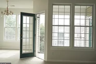 12004 Amber Ridge Cir, Germantown, MD 20876 - Photo 7