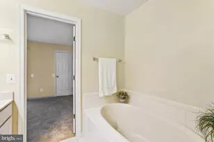 333 Prettyman Dr, Rockville, MD 20850 - Photo 29